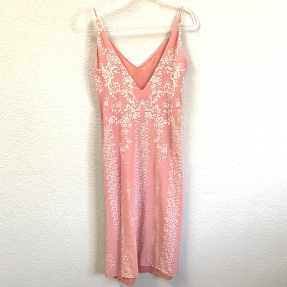 We Are Kindred Xanthe Printed Button Slip - Picture 5 of 8